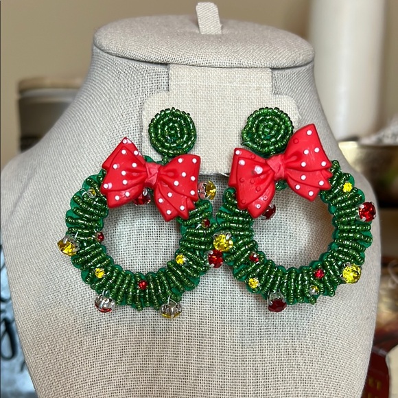 Jewelry - Green Wreath Beaded Earrings with Red Bows